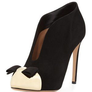 NWOT Salvatore Ferragamo Noyal pumps size 5